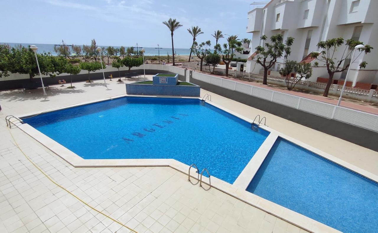 Apartamento En La Playa Con Piscina Peniscola Bagian luar foto